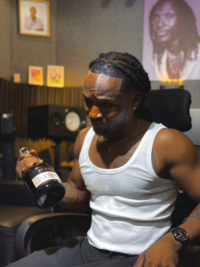 Barnaba Classic tweet media