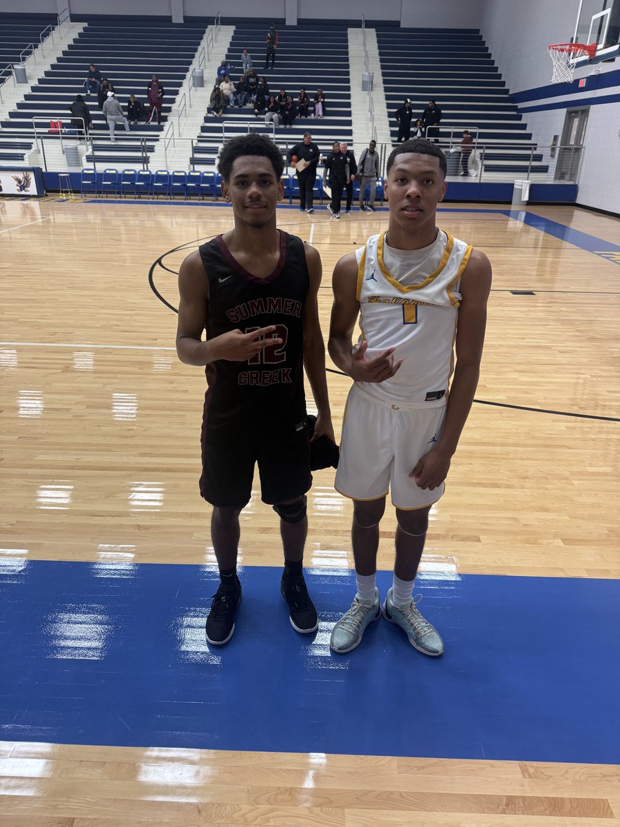 landon_drummond's tweet photo. Broski 🤞🏾 @NehemiahJordan_ https://t.co/pWmwPcY4Ah