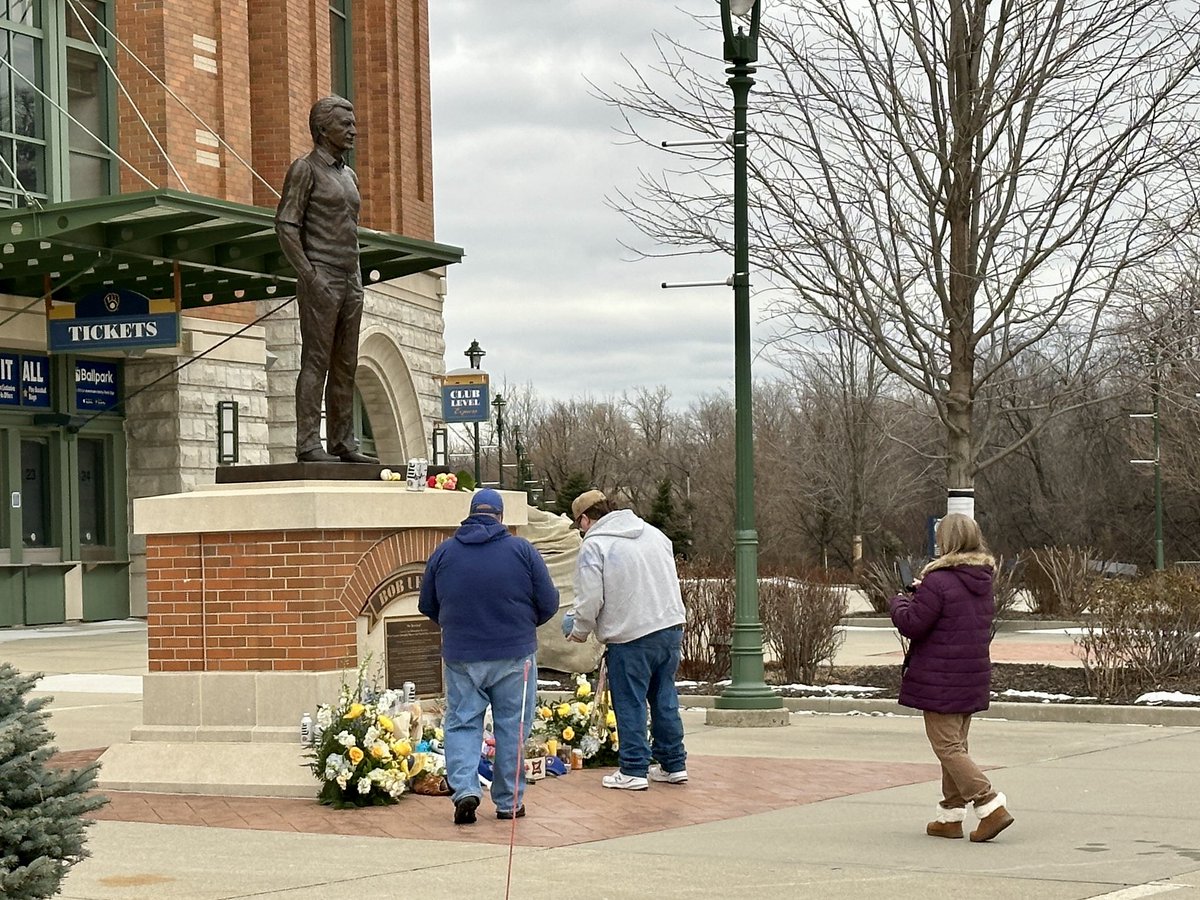 Somber mood at AmFam. Folks quietly paying their respects to Bob Uecker. R.I.P.