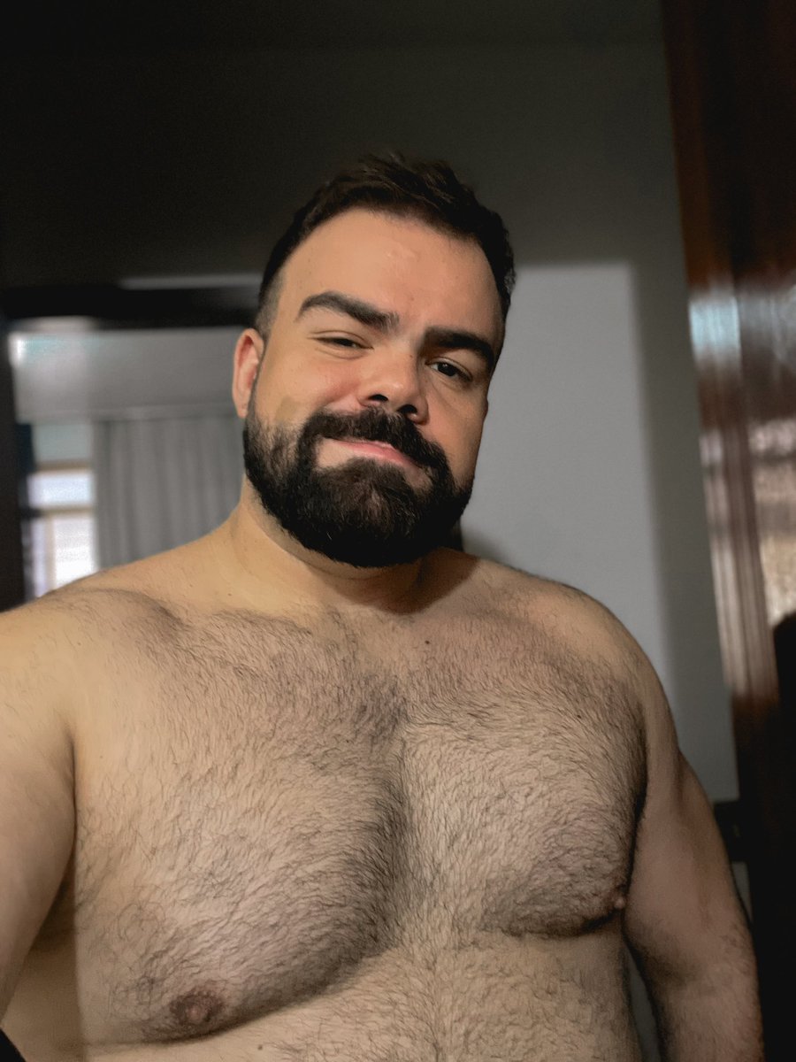 divicentine's tweet photo. Com óculos ou sem?  Kkkk https://t.co/TW8SHomBuU