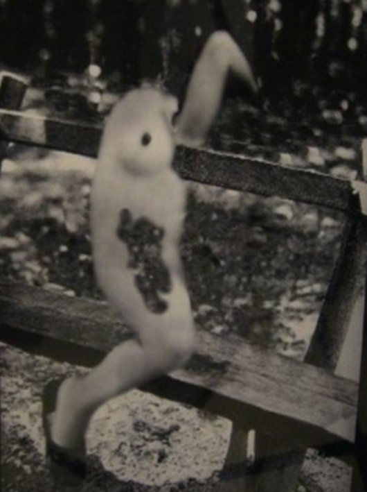 synekura_audio's tweet photo. David Lynch, 'Distorted Nude Photogravure', 2021 https://t.co/HvHKg6PVSc