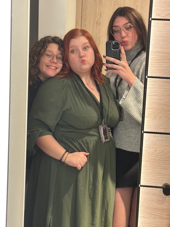 Happy birthday <a href="/amandanilssonxx/">Amanda🌻 “gorgeous tall”</a> ! I hope you had a wonderful day! Miss you! ❤️❤️