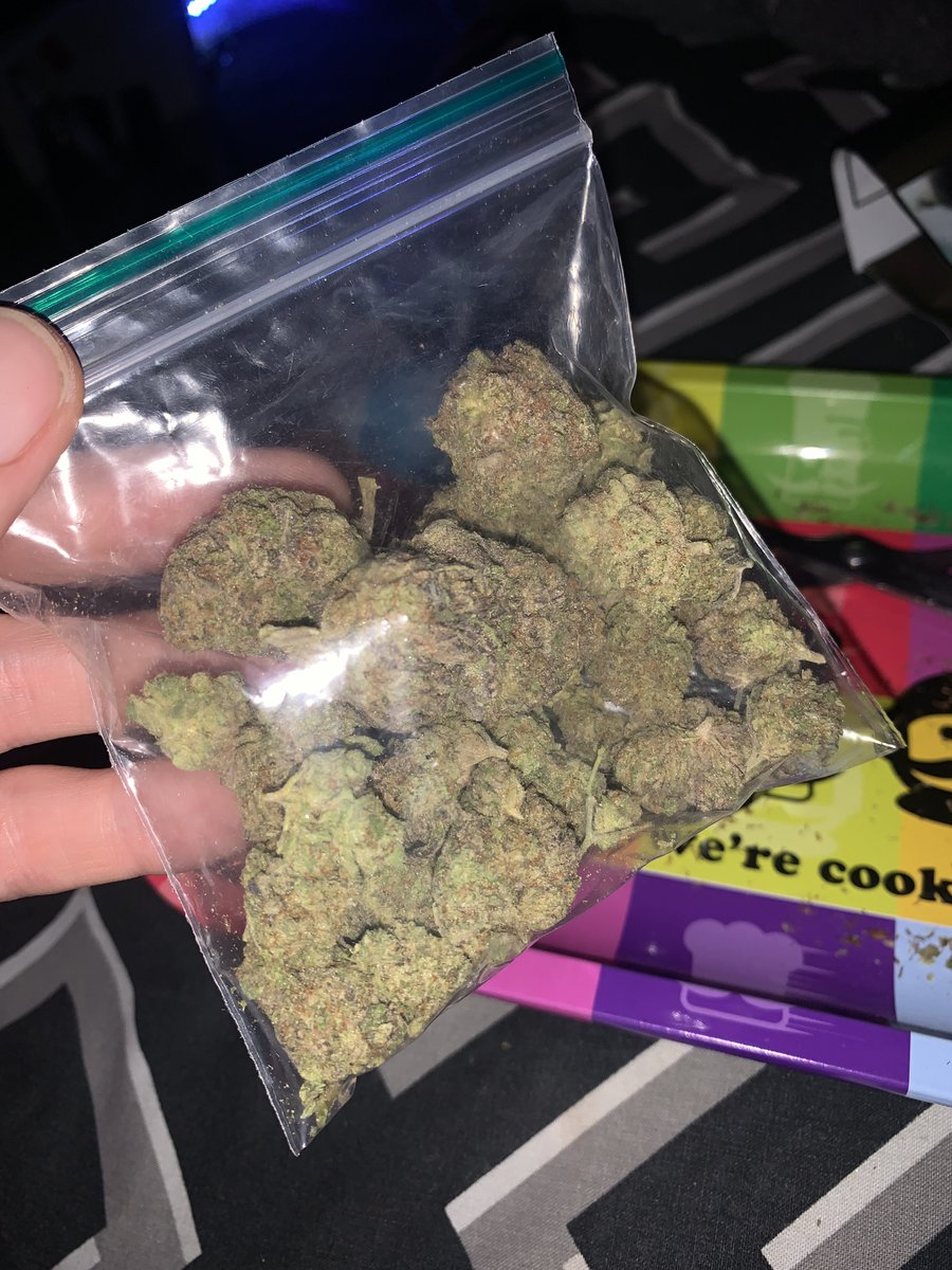 STONERS R US 🍃 tweet media