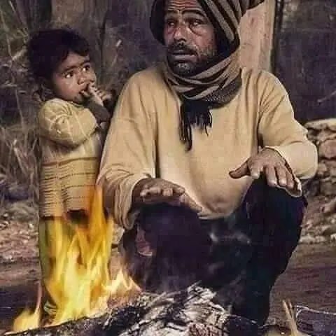 اللي تهيا له الطيحه هو المستريح
لو ان مطيحه من القمه يجي له دوي

كم واحد قاضي حيله و وده يطيح
وتوقفه نظرة اللي يحسبونه قوي