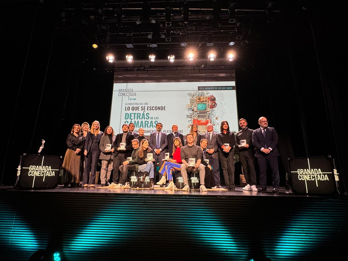 🎙️ Nos vemos muy pronto escuchando a los que saben.

Una vez más: GRACIAS. #GranadaConectada es posible a vosotros! 👏

¡Larga vida al cine en Granada! 🎬