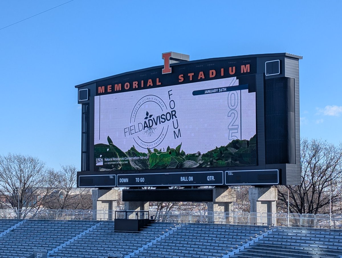 GetRidOfWeeds's tweet image. So excited that @VTAgWeeds got a chance to talk at the Illinois @FieldAdvisor Forum about GROW, @TakeActionWeeds, and expanding the weed management toolbox with cover crops, harvest weed seed control, precision technology &amp;amp; other integrated weed management tactics! 

#covercrops