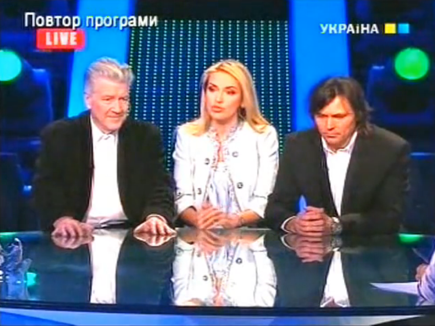 LyrYevhen's tweet photo. Абсолютно впевнений, що 8 епізод третього сезону "Твін Пікс" народився тієї миті https://t.co/LwkZNIWKGc