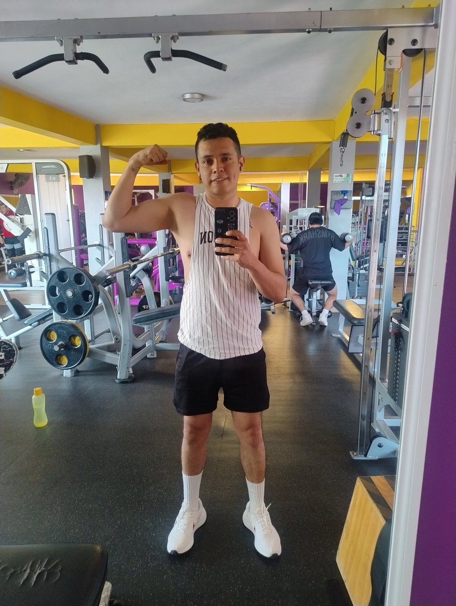 AlexGNGR95's tweet photo. Sacando el estrés 💪🏻 https://t.co/BTRPvWa5lc