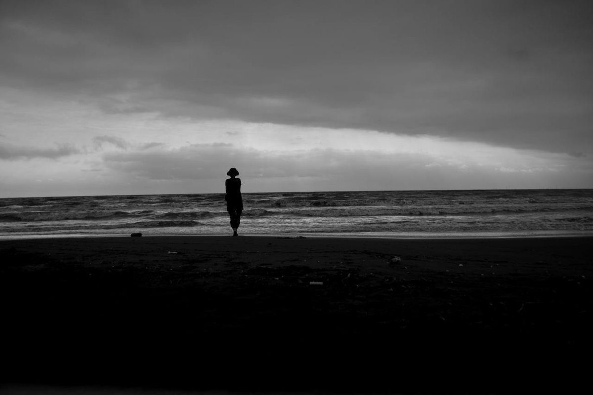 trustblackman's tweet photo. "No cualquiera se vuelve loco, esas cosas hay que merecerlas."

—Julio Cortázar https://t.co/2GtraJm0yQ