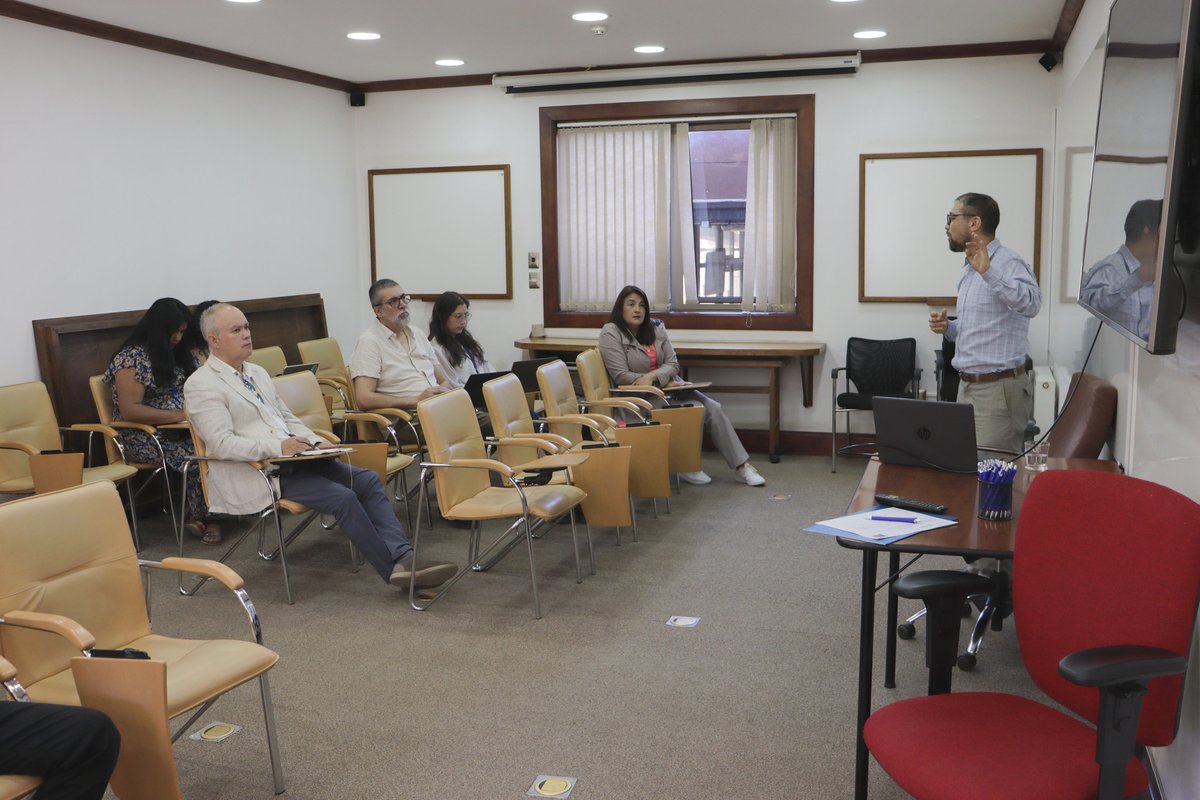 UC_Temuco's tweet image. Rol del identificador digital #ORCID en la #Investigación: En el marco del Proyecto #CienciaAbierta UCT, el Sistema de #Bibliotecas impartió el taller para fortalecer la gestión de la #Información #Científica. 📚

#SomosInvestigación #SomosUCT
Ver noticia: uct.cl/actualidad/not…