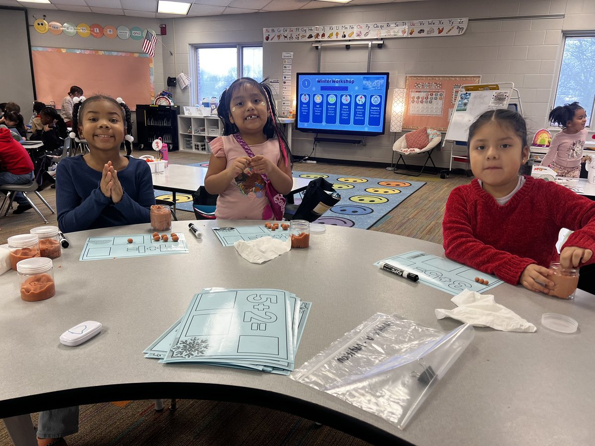 We love math workshop!⭐️#slatehill #itsworthit #kinderstars