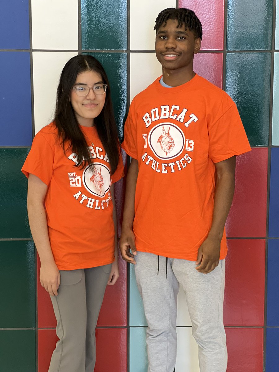🚨🚨🚨JANUARY ATHLETES OF THE MONTH🚨🚨🚨

Glenn Howell (Boys Basketball)
Yanelli Vides (Cheerleading)