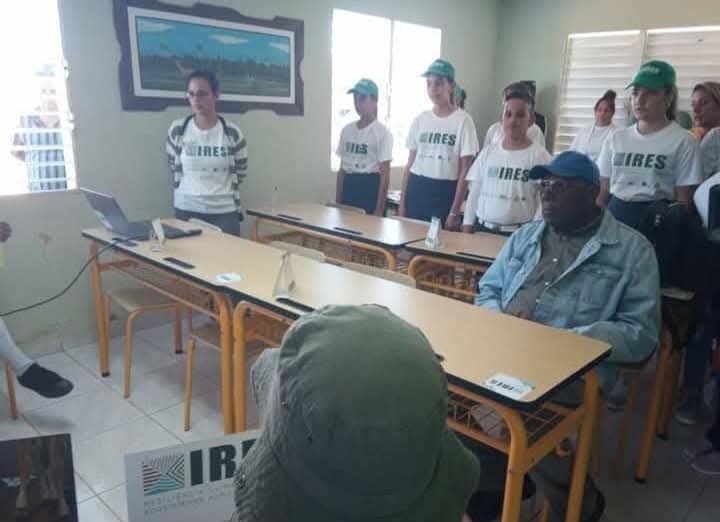 Intercambia Vicepresidente de la República con estudiantes pertenecientes a círculo de interés en el municipio Los Arabos Matanzas #MatancerosEnVictoria #Cuba
