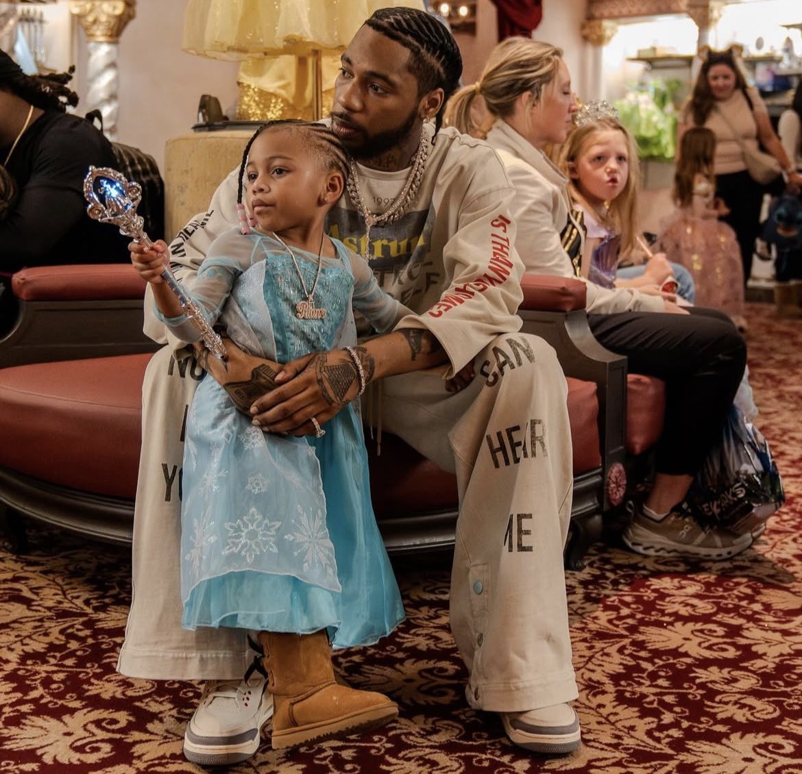 DailyRapFacts's tweet photo. Key Glock and his daughter celebrating her 3rd birthday 🎂 ❤️ https://t.co/rJQUZ2ebEE