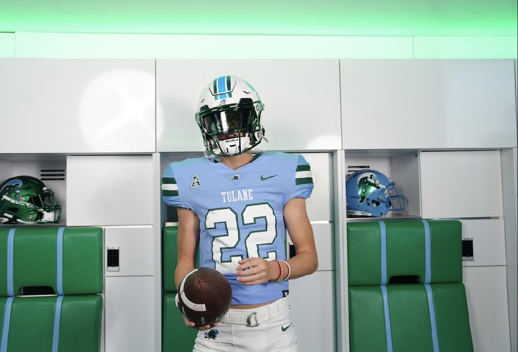 After a great visit at my school with <a href="/CoachJonSumrall/">Jon Sumrall</a> and <a href="/EvanMckissack/">Evan Mckissack</a> I am honored and excited to say I received a full scholarship offer from <a href="/GreenWaveFB/">Tulane Football</a>!!

<a href="/ColeHeard_GM/">Cole Heard</a> <a href="/CoachJGalante/">Johnathan Galante</a> <a href="/Coach__Hudspeth/">Gunner Hudspeth</a> <a href="/HKA_Tanalski/">Adam</a> <a href="/Briggs_bourg/">briggs bourgeois</a> <a href="/garlandgillen/">Garland Gillen</a> <a href="/richiemills/">Richie Mills</a> <a href="/RollDatWave/">Patrick Harkness</a>