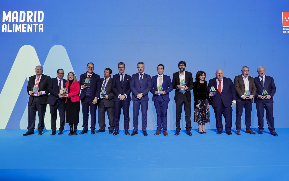 🏅 La <a href="/ComunidadMadrid/">Comunidad de Madrid</a> acoge la IV edición de los Premios <a href="/madridalimenta/">MadridAlimenta</a> que reconocen el trabajo del sector.

👉 El consejero <a href="/CarlosNovilloPi/">Carlos Novillo Piris</a> ha entregado el de Trayectoria Profesional a José Cabrera, fundador de <a href="/HuertaCarabana/">Huerta de Carabaña</a>.

+ Info: c.madrid/6enoe