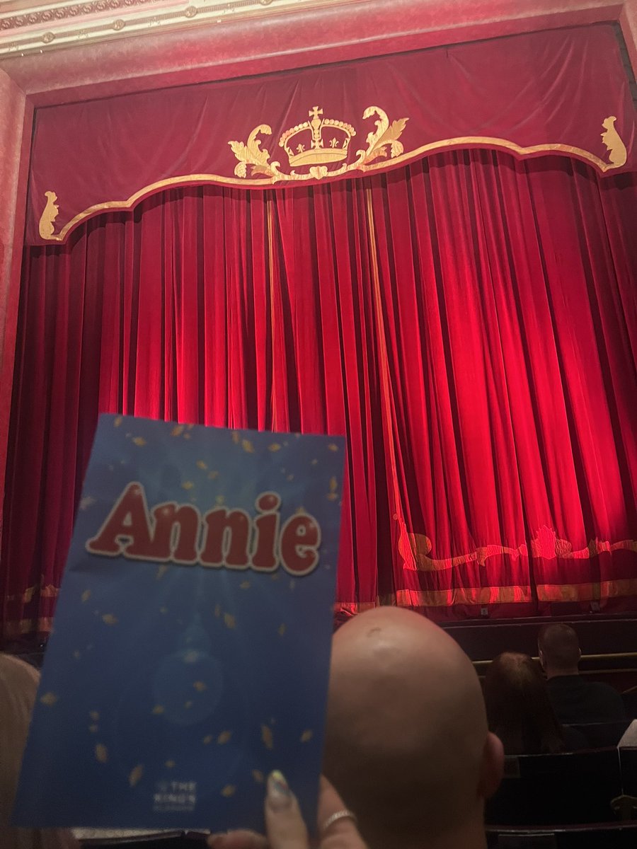 Cheering on our amazing Poppy! What a little star you are 🤩 love that you got your tricks onto that big stage 🤸 - go girl! <a href="/CorpusChristi_K/">Corpus Christi PS</a> <a href="/MissPearson05/">Miss Pearson</a> <a href="/MissAgnew_CCPS/">MrsMcKee_CCPS</a>