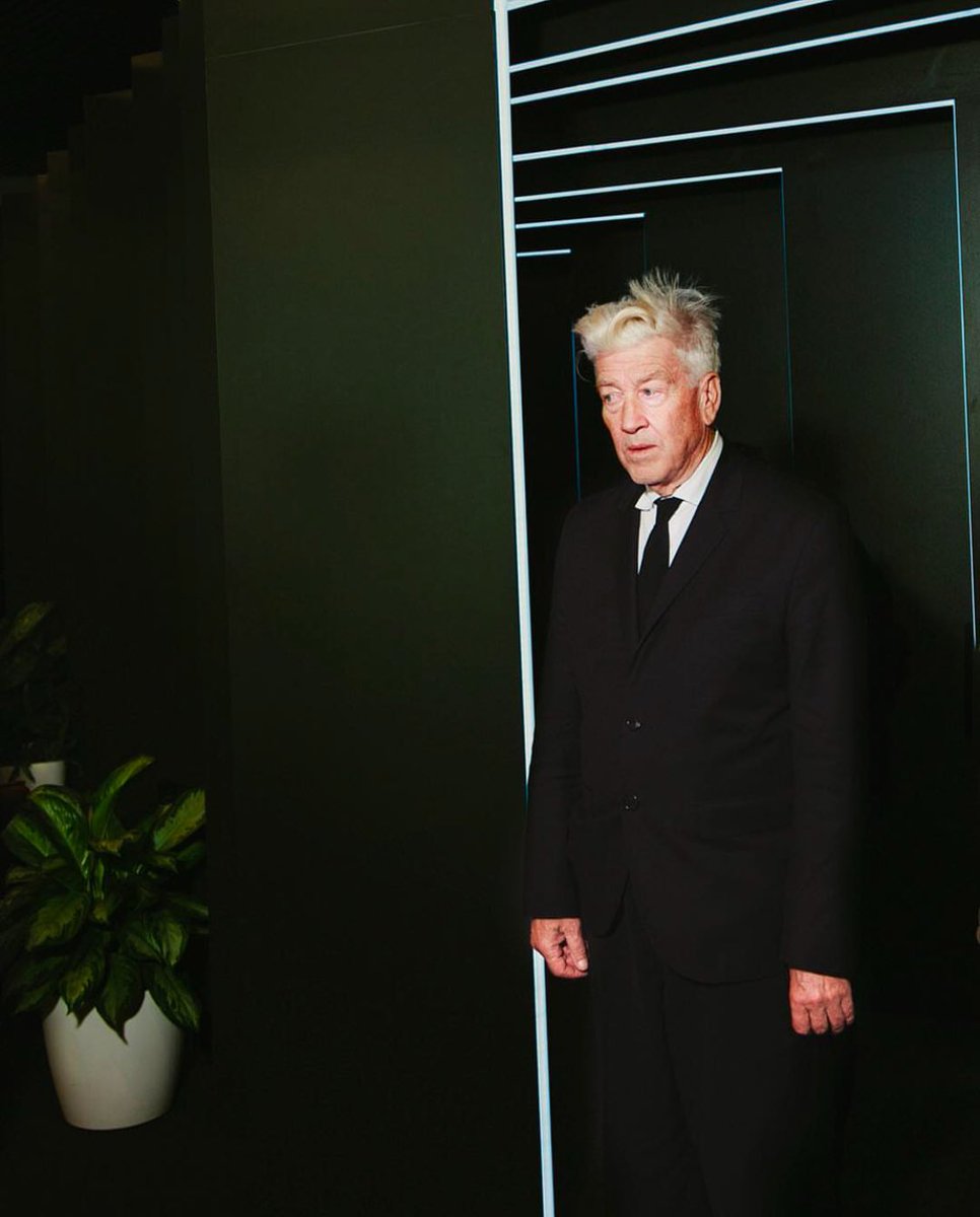 PPolikarpova's tweet photo. David Lynch photographed by Ukrainian photographer Valentine Bo (2017) https://t.co/EfH6IApV1n