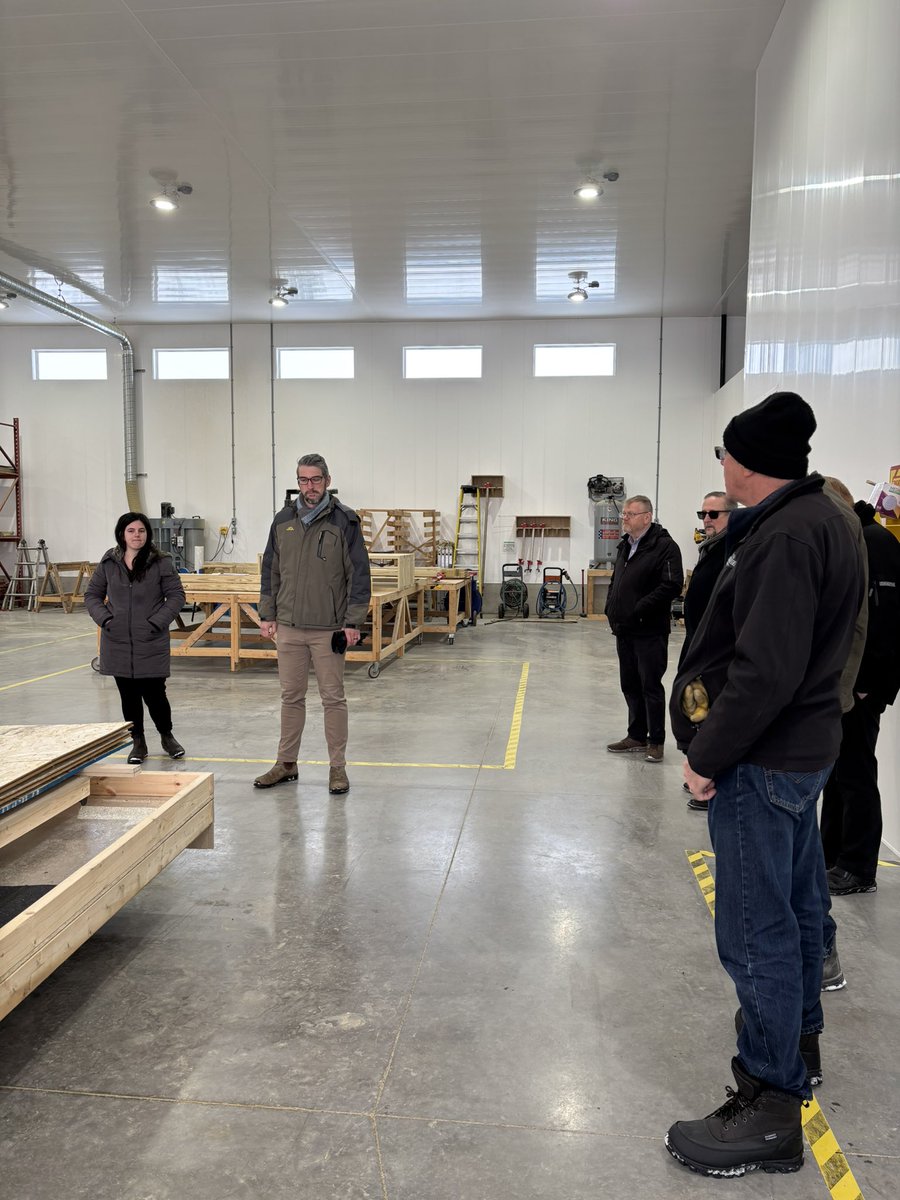 Rae_Matt's tweet photo. Working together to build all types of homes. 

An important discussion with Bosman Home Front and the @TownofMinto about how we can work together to get more affordable homes built locally, and across Ontario. https://t.co/JzZEY6KEIm