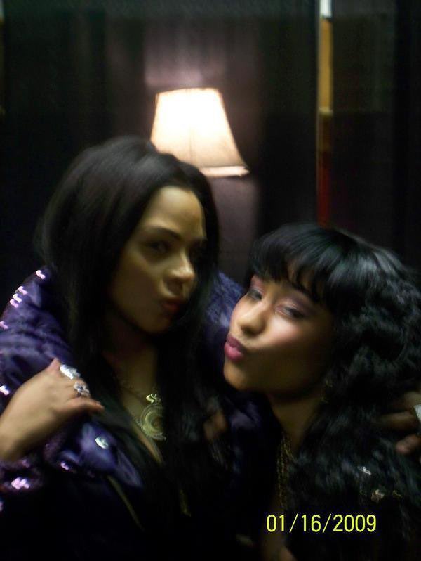 FemaleRapRoom's tweet photo. Lil’ Kim and Nicki Minaj together 16 years ago today. https://t.co/sVBHTJh9qd