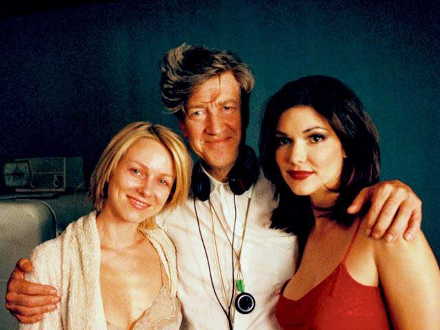 WildloreStory's tweet photo. Nous apprenons avec une profonde tristesse le décès de David Lynch, qui a été et restera une immense source d’inspiration et d’admiration pour nombre d’entre nous. 

Toutes nos pensées et nos prières vont à famille, à ses proches et à ses innombrables fans.

Reposez en paix 💔 https://t.co/xCHveB0nIa