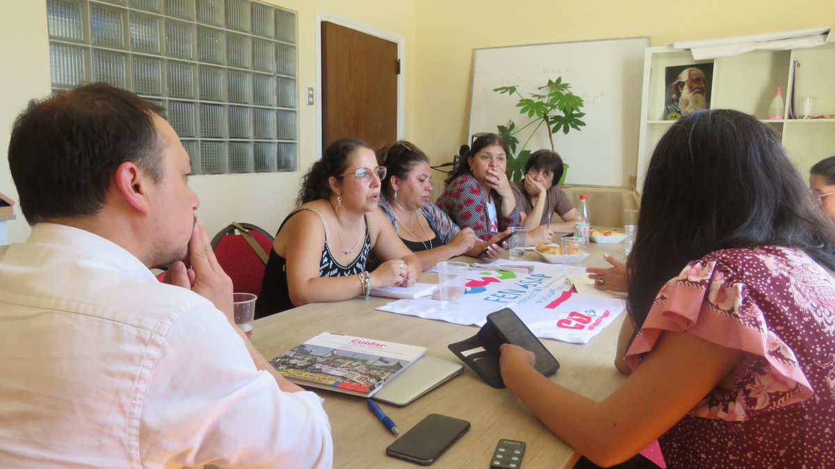 📍Delegación de <a href="/fenassap/">FENASSAP</a>;   pdta <a href="/gloflores/">Gloria Flores</a> y dirigentas de clínicas y centros médicos de <a href="/BupaChile/">Bupa Chile</a> #Antofagasta #Santiago #Reñaca se reunió con diputado <a href="/luiscuellop/">Luis Cuello Diputado</a> para abordar la situación de las multinacionales en🇨🇱 <a href="/BupaChile/">Bupa Chile</a> 👉 las dirigentas denunciaron vulneraciones