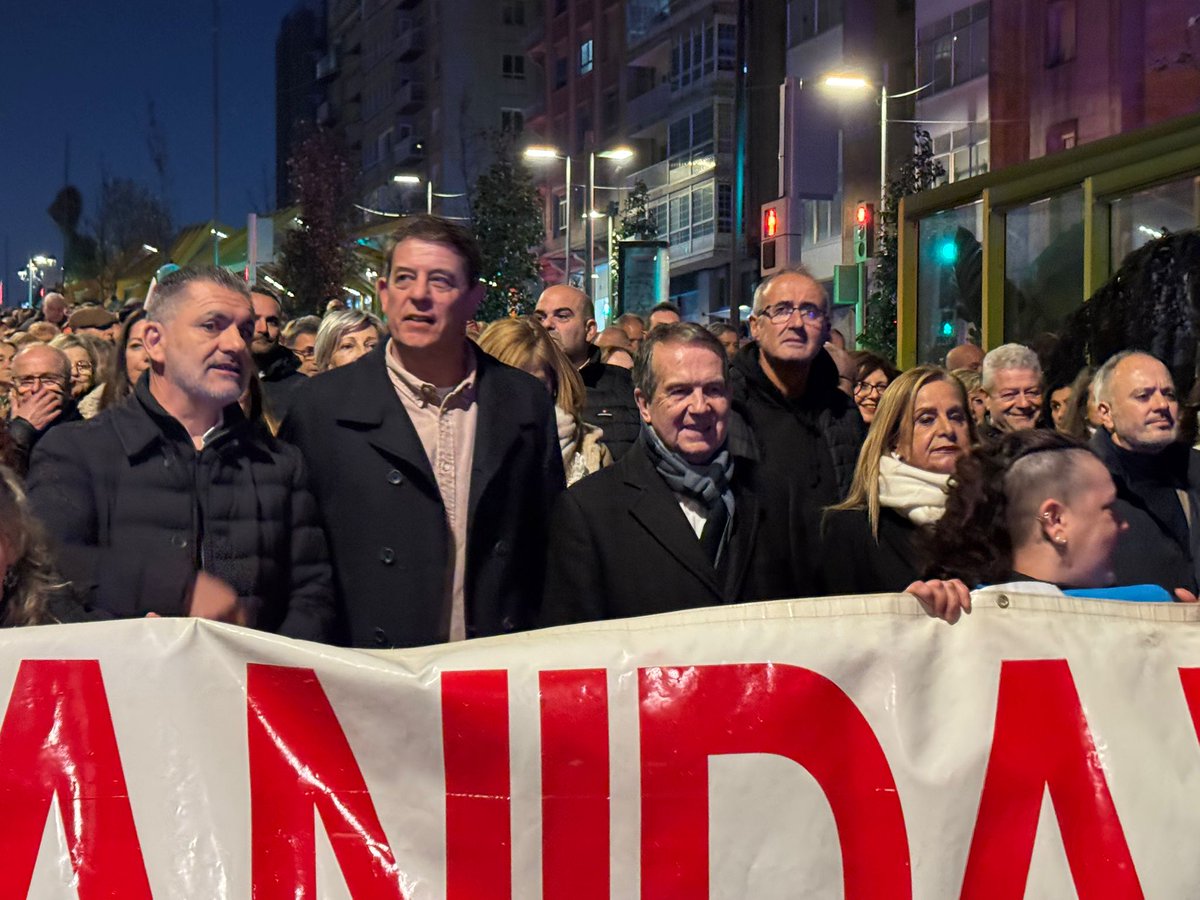 Máis de 62.000 persoas exixindo ao Sr. Rueda, Presidente da Xunta de Galicia, unha sanidade pública de calidade na área sanitaria de Vigo e a reversión da privatización do Hospital Álvaro Cunqueiro.