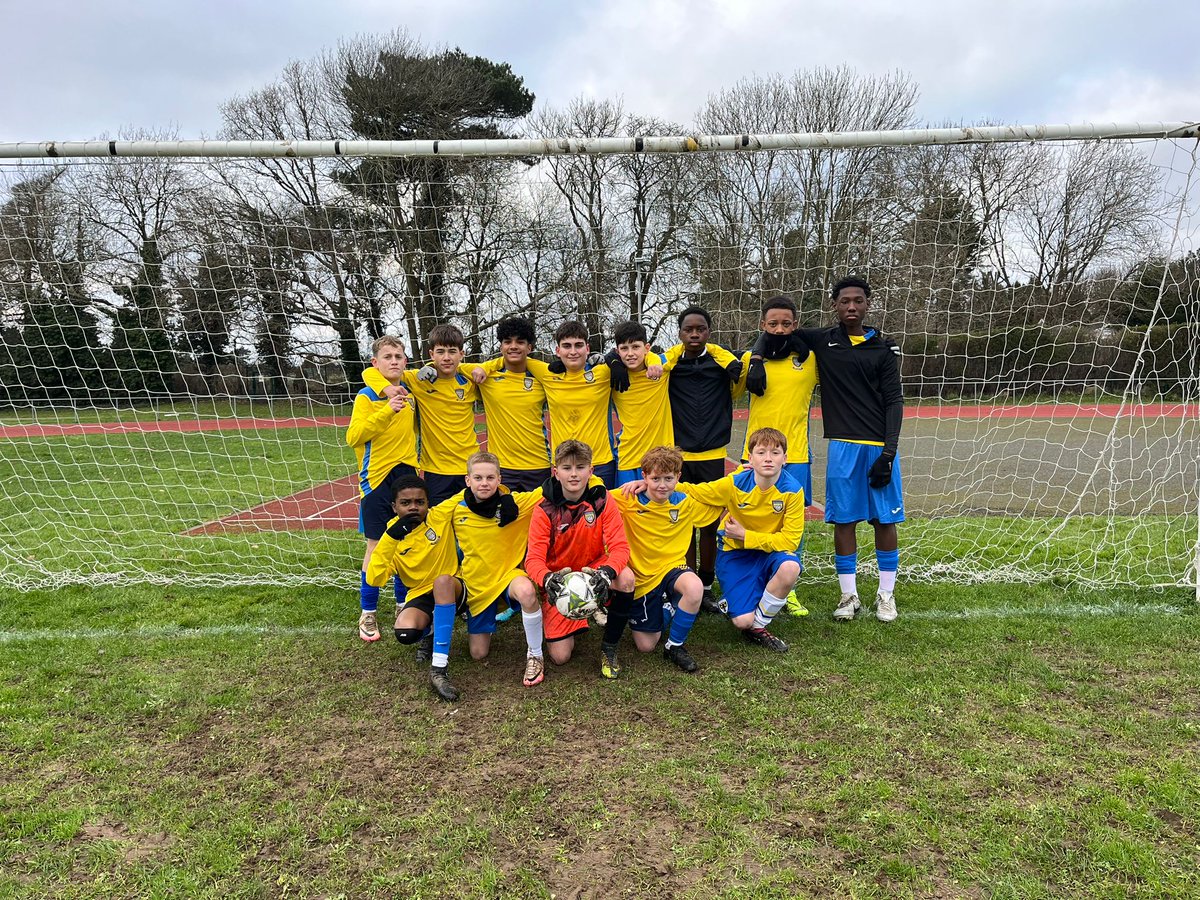 Into the 🎩 for the next round of the Surrey cup for our yr 8 boys football team. A great second-half performance saw us take a convincing 3-1 win 👌

⚽️TJ
⚽️Theo
⚽️Kairo

POM- Lawrence and Freddie 👏

#WeAreWoodcote #ASPIRE