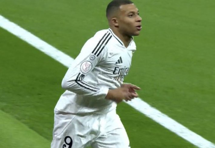 YihiRM's tweet photo. Ya no hay tantas risas con el rendimiento de Mbappé 🥱🥱 https://t.co/PL67d9JV7Q