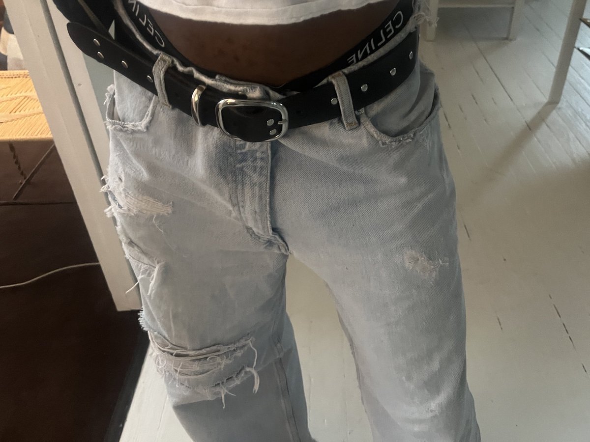 thugvodou's tweet photo. thing I keep doing https://t.co/TgVYPgN9sn