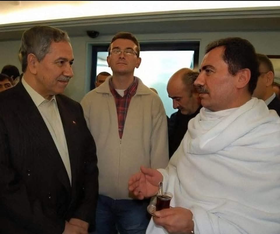 "Muhsin Yazıcıoğlu Olayını Aydınlatmak Namus Borcumuzdur."
(Bülent Arınç 2010)