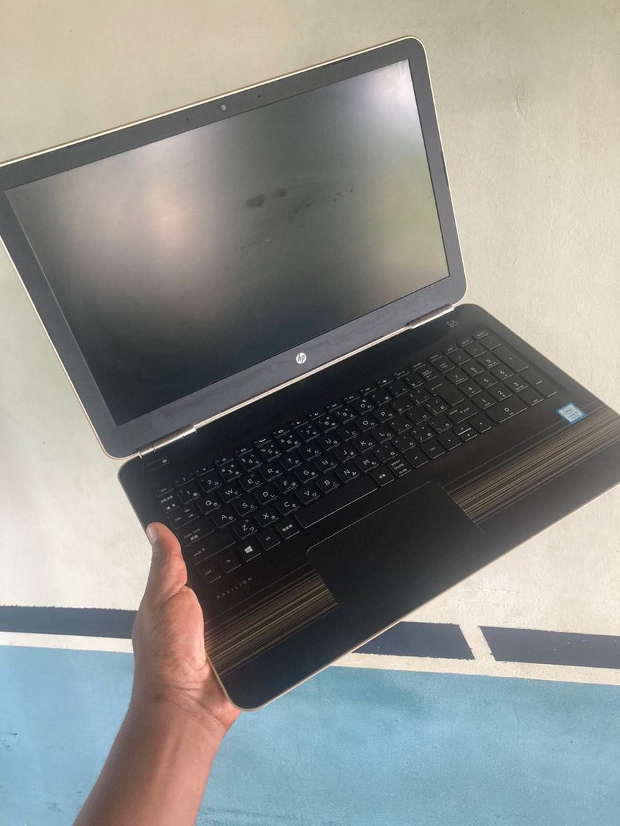 ongeekcm's tweet photo. Laptop Hp 15 _ Open Box 
Taille : 15.6’’
Processeur : core i5 7th generation 2.5GHz ~ 2.7GHz 
Capacité 1000Go
Mémoire 8Go de Ram
Battery 🪫 Paul biya 
Prix : 140,000 XAF https://t.co/tfgCh4RZE8