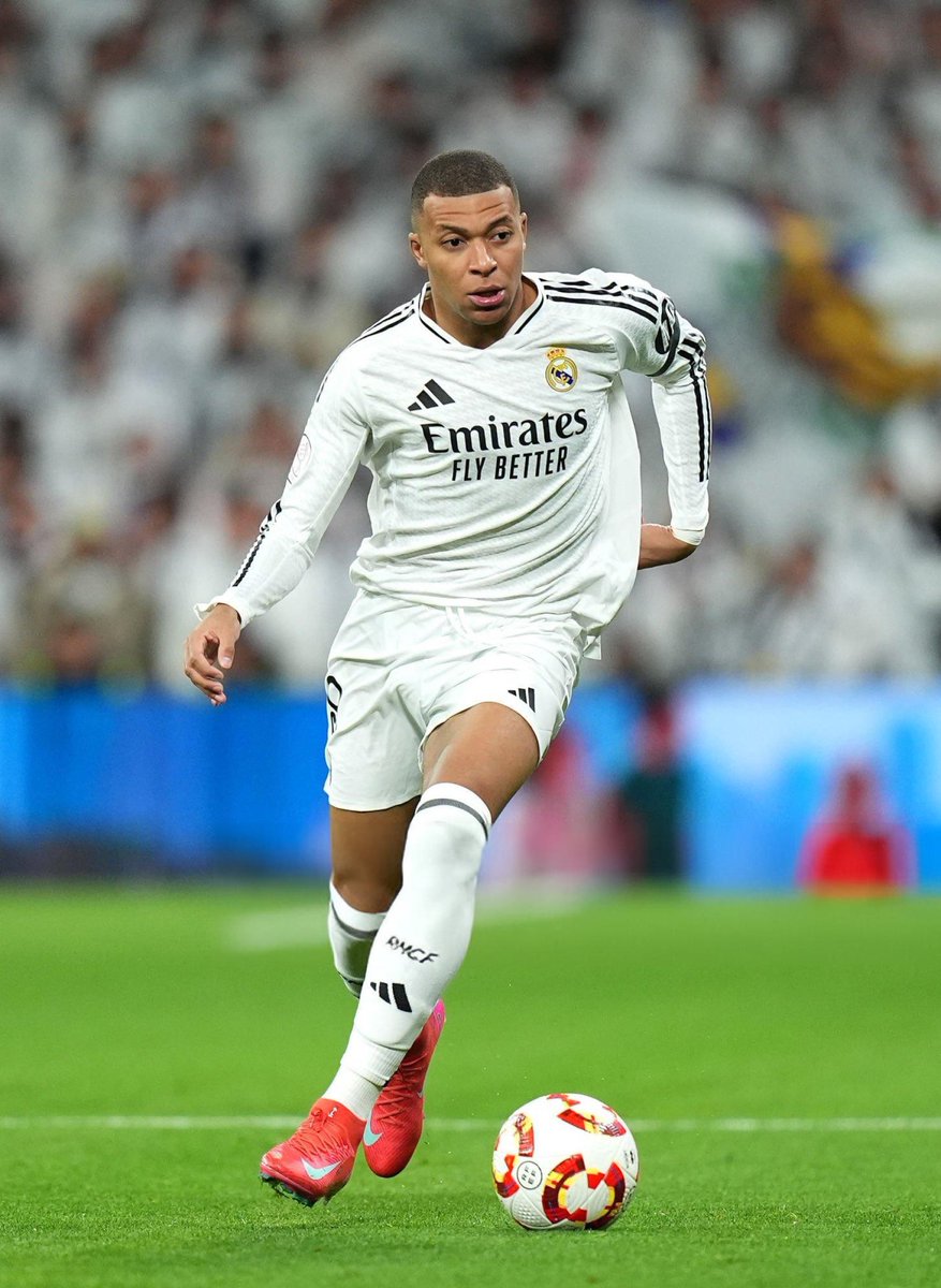 madrid_total2's tweet photo. 🚨 SORTEO EXPRÉS INTERNACIONAL

Camiseta de KYLIAN MBAPPÉ!

Requisitos:
• RT
• Follow @madrid_total2 y @futboljersey7

Opcional: Mencionar a 1 amigo para doble participación https://t.co/D3saMAuY0e