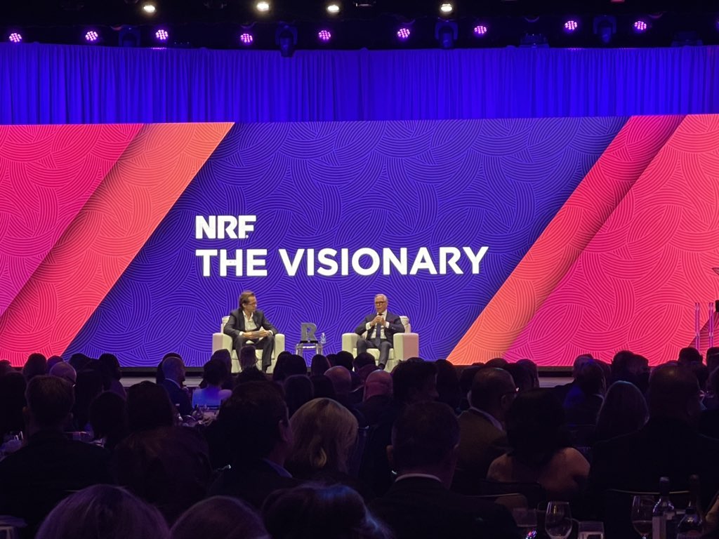 Julia Raymond Hare tweet media