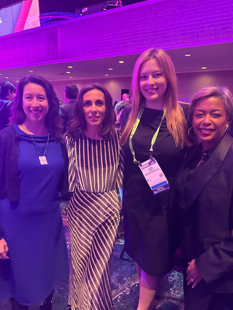 Julia Raymond Hare tweet media