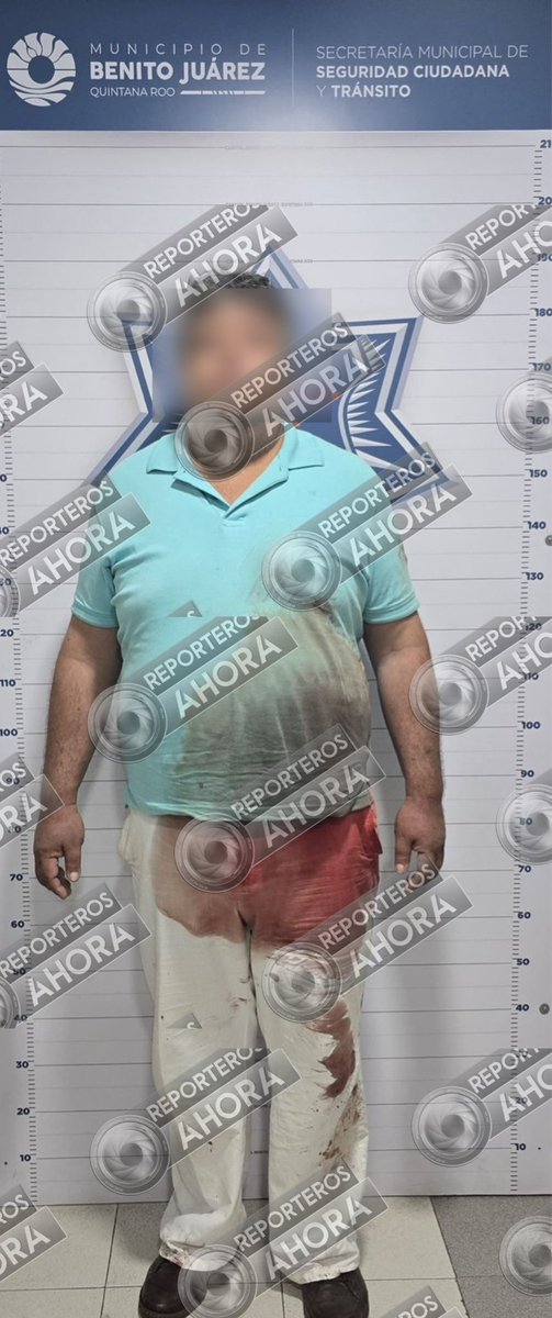 YReporteros's tweet photo. #Cancún | El presunto asaltante asesinado a cuchilladas y a golpes por taqueros fue también privado de la libertad aseguran autoridades.  El hartazgo social en el municipio que gobierna @anapatyp hace que los ciudadanos tomen la justicia en sus manos. @VigiaCiudadano7 @markankun https://t.co/heYM4toO7L
