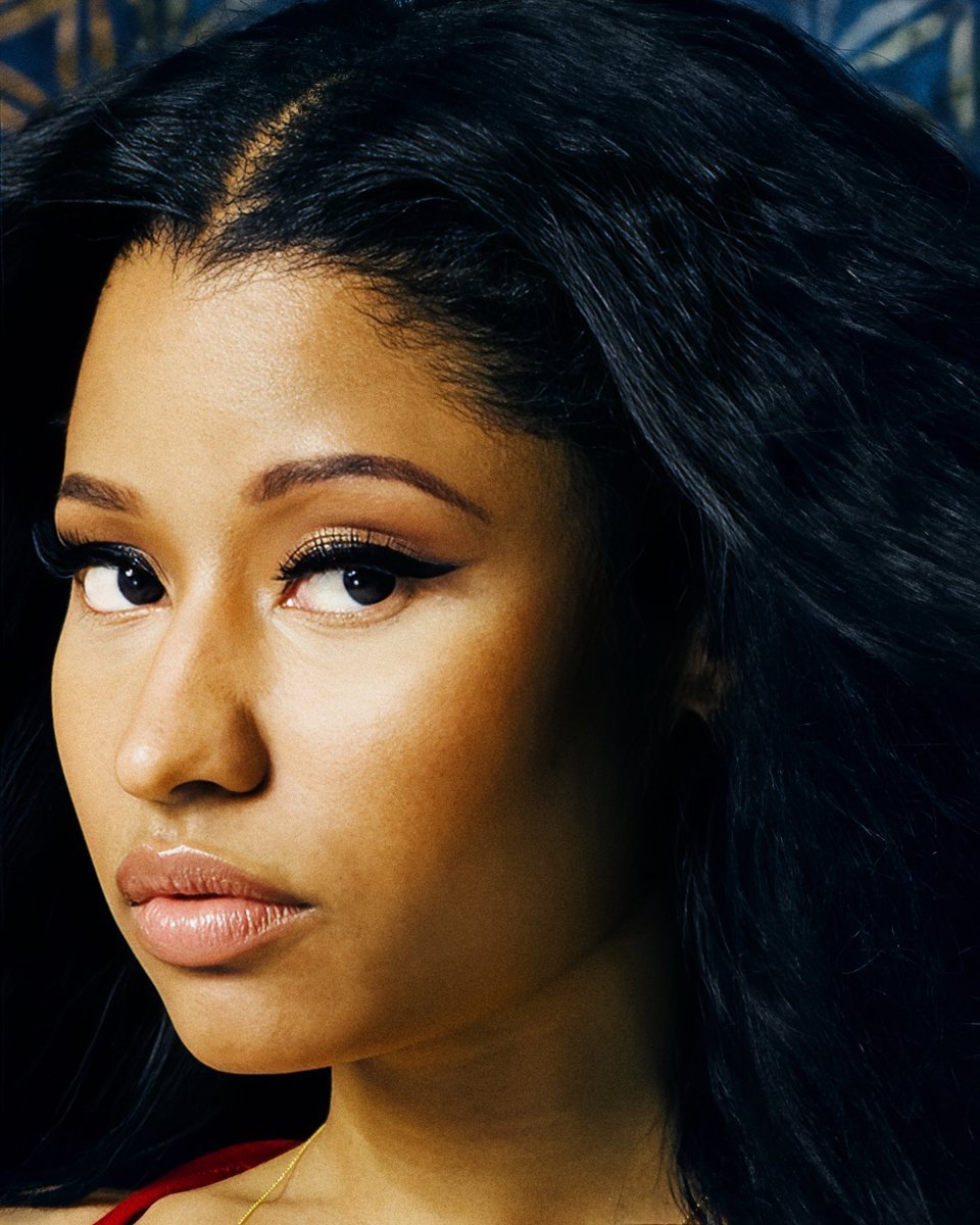 Tap, hold, and load Nicki Minaj's face card in 4K.