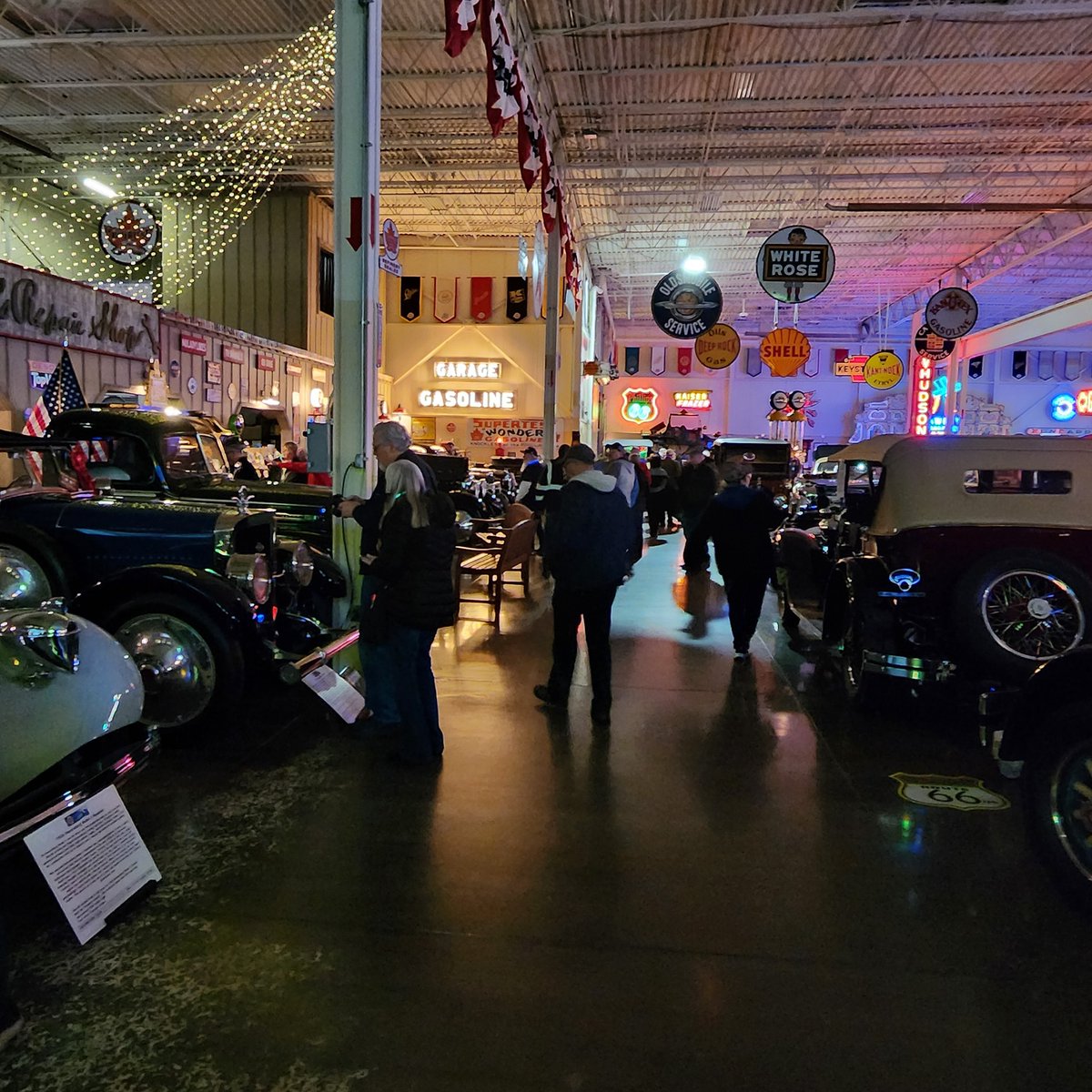 MotorCities's tweet photo. PROGRAM ALERT - Tonight from 5 to 8 pm, join the @StahlsAuto in Chesterfield Twp. for the next evening of their "Night at the Museum" series. 

For more information, click https://t.co/FtZzq53EkH #ExploreMotorCities https://t.co/A6JYUfL7g2