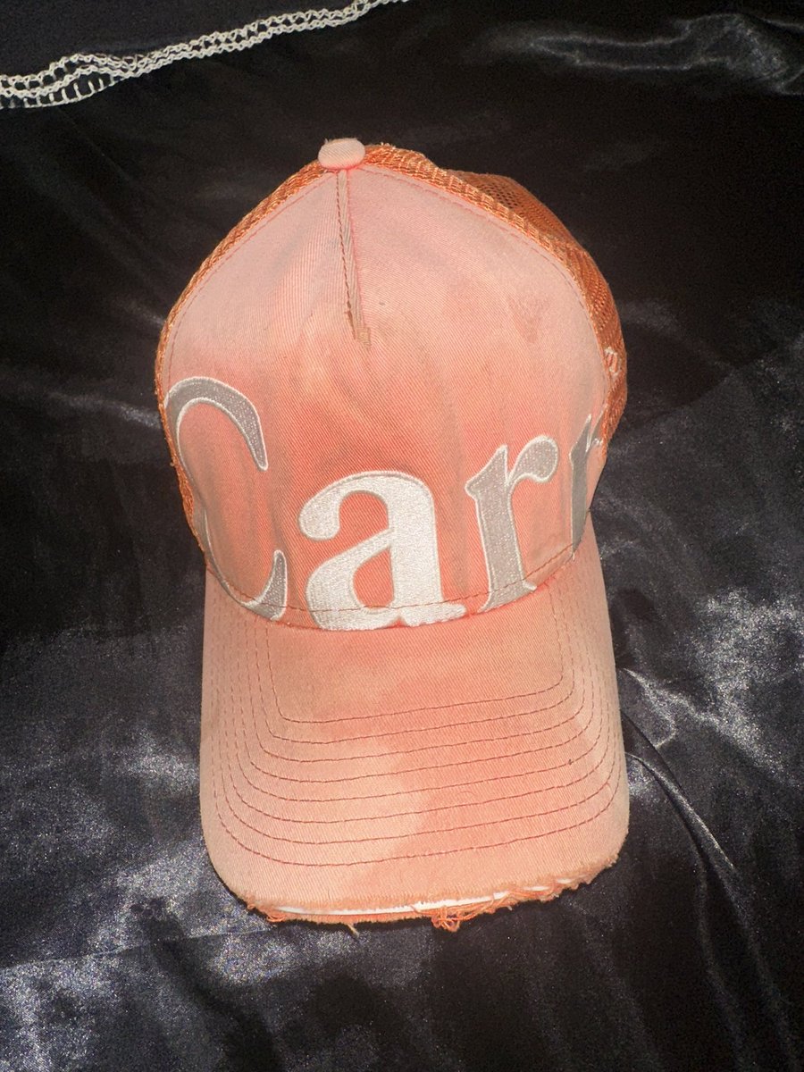 Joey_Fines's tweet photo. @AnwarCarrots yo bro you ever gonna restock on these? Mines on its last breath lmao https://t.co/uLYzga6WYc
