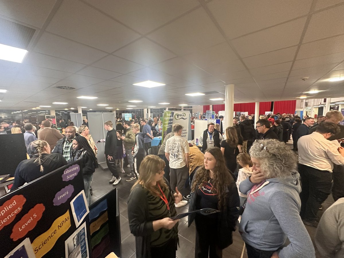 A fantastic turnout tonight for our Careers and Pathways Evening.  Many thanks to all our partners for their support and to our families for coming along #partnerships #pathways #ambition #thefutureisbright