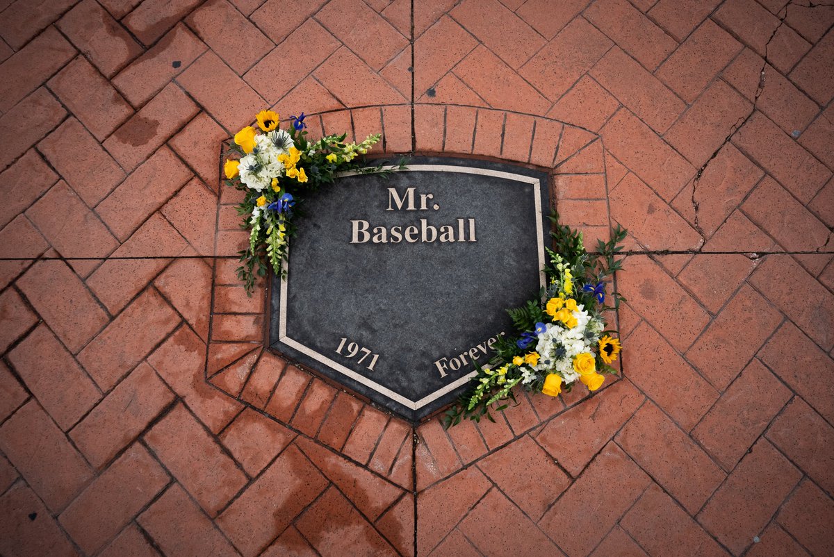 Brewers's tweet image. MKE 💙’s Ueck 

#ThankYouUeck