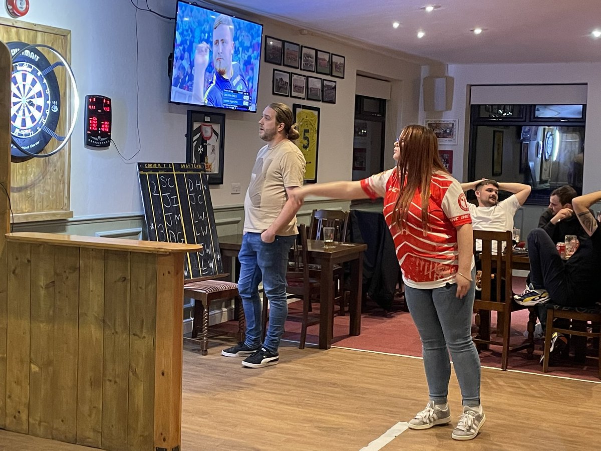 Jobi180's tweet image. Thursday night darts with Lola and Lilly. It looks as though we have a guest appearance of @ChrisMurphy180 chalking too! 🤣