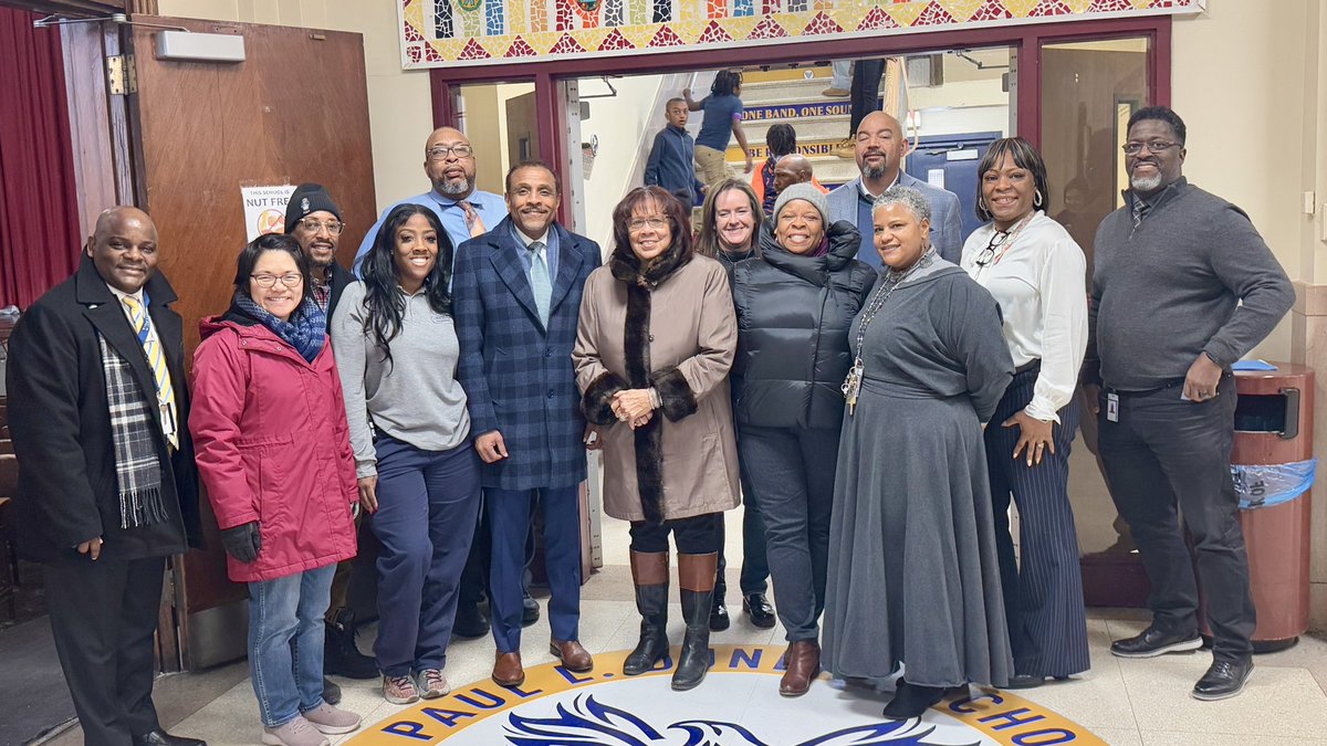 PHLschools's tweet photo. Superintendent @watlington_sr, Deputy Superintendent of Academic Services @DawsonJermaine1, and @phlschoolboard visited Penn Alexander and @dunbarsdp for a day of learning, fun, and connection! #PHLed https://t.co/lNOYRsW8gC
