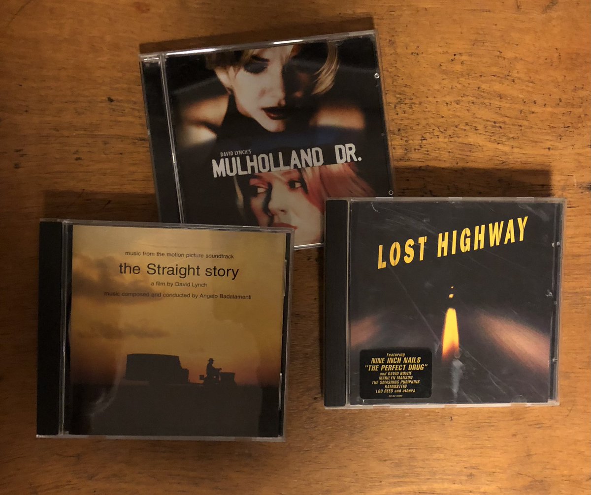 David Lynch. Filmlerinin gün boyu dinlediğim müzikleriyle uğurluyorum seni, yaşattığın güzelliklere teşekkür ederek…