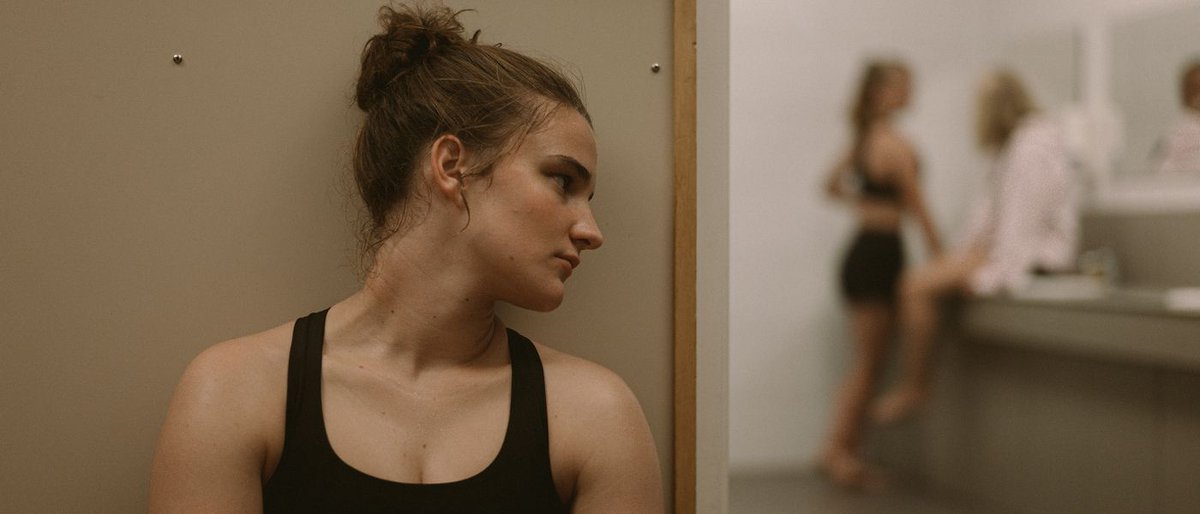 À la fois pudique et intense, " Julie Se tait" repose  sur la confrontation entre la force destructrice des non-dits et le  danger de la prise de parole vis-à-vis de notre identité profonde, de  notre intimité. <a href="/jour2fete/">Jour2Fête</a>  en salles le 29/01