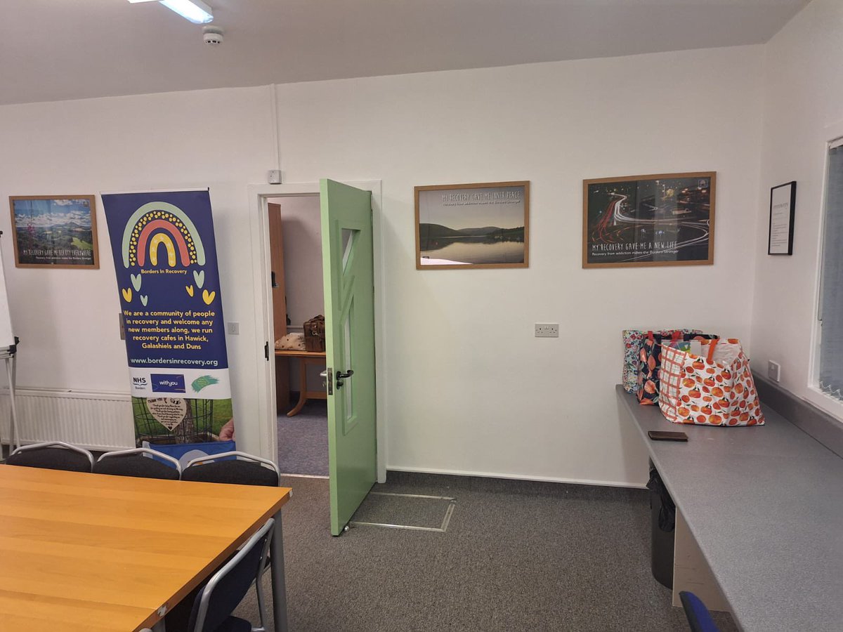 🌈 Exciting times for Recovery Coaching Scotland! 🚪 We’ve kicked off 2025 with a brand-new office space! A brighter, more welcoming environment to support our mission of recovery and community. It’s a huge step up, and we can’t wait to see the incredible work that will happen!
