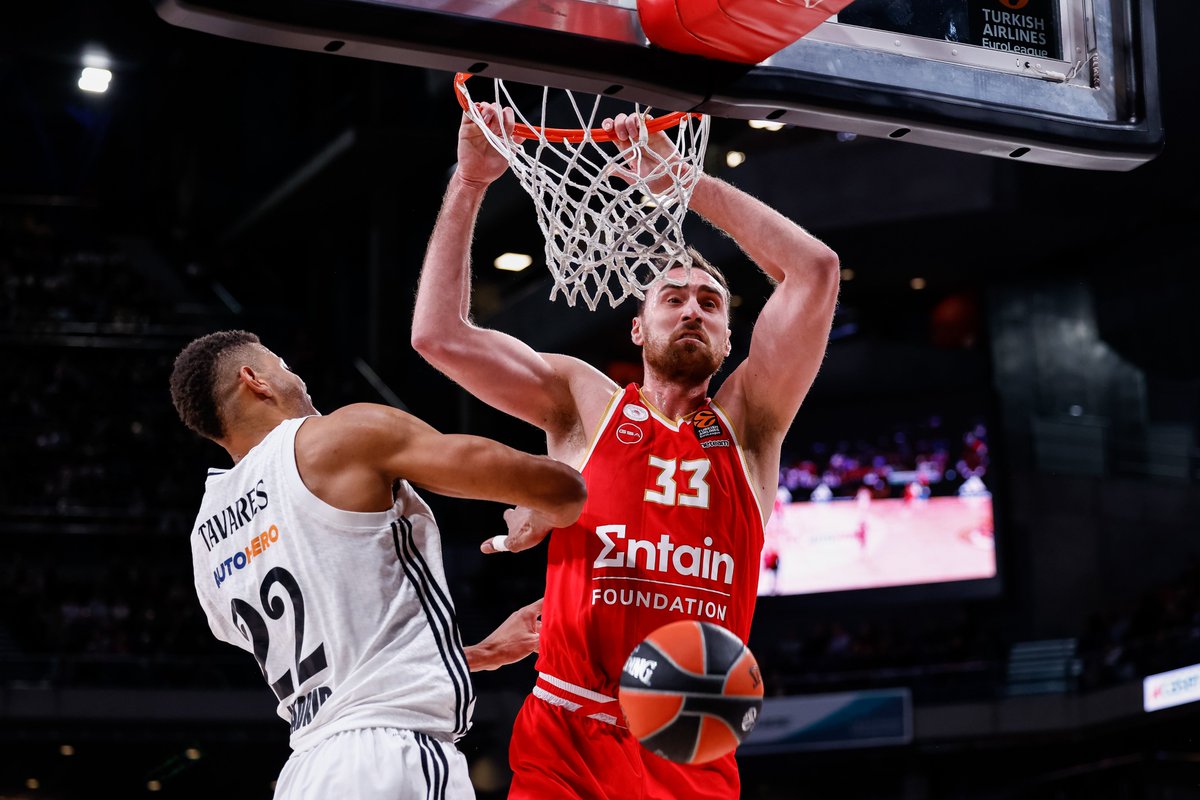 Olympiacos_BC's tweet photo. Mission accomplished: Two wins on the road! 💪🔥

📸 #Euroleague, Round 22: #RMBOLY
#OlympiacosBC #WeAreOlympiacos #TogetherWeFight