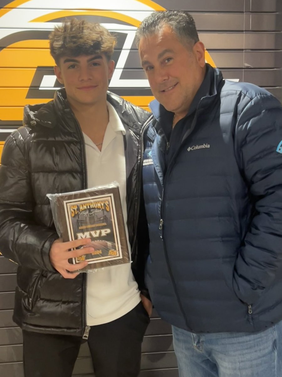 sophomore year ✔️
JV team mvp 
big year 🔜  <a href="/StAnthonysFB/">Friar Football</a>