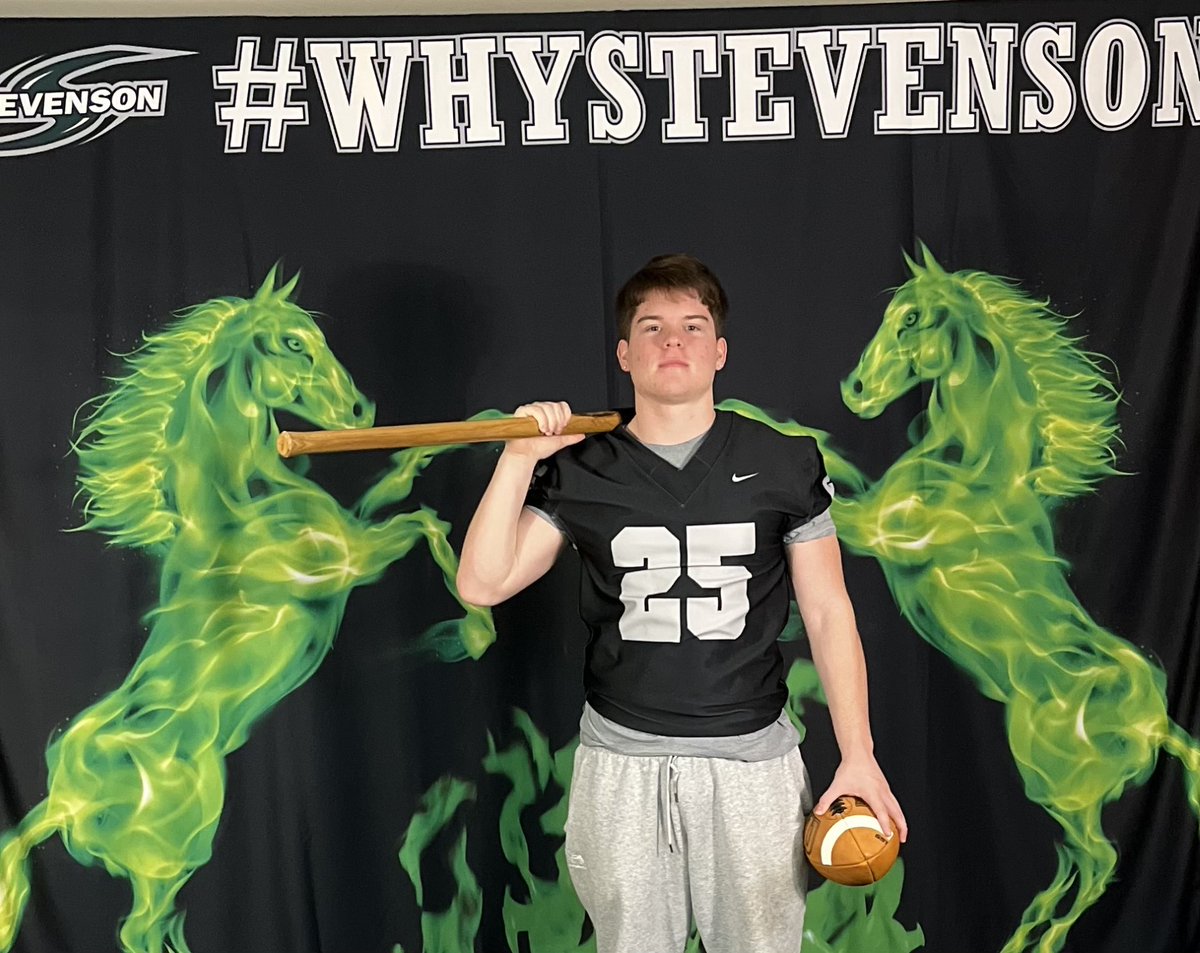 CalamitaNathan's tweet photo. Grateful to receive an offer from Stevenson University! Thank you Coach Hottle and Coach Bernardo for having me out yesterday, really great visit! @edhottle1 @CoachBernardo55 @BAHSCoachSiegel @BAHS_Football https://t.co/46Ai1EkNA1