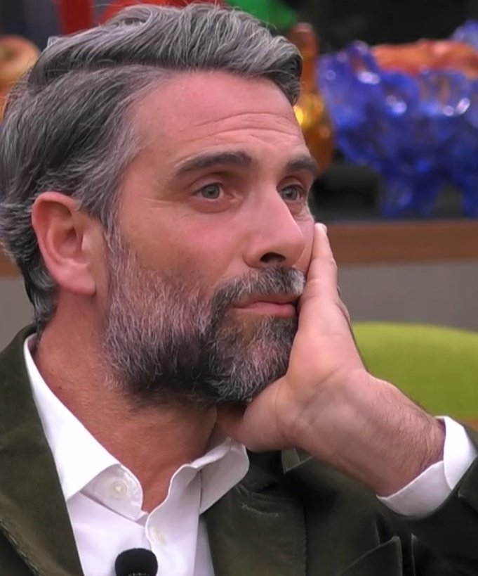 2Danix's tweet photo. Luca: " sei uscita( Jessica) perché non volevi il giudizio del pubblico e vieni ogni settimana qui vedendo e riportando tutto da fuori"
IL DILF URLANDO LA FOLLIA DELLA MORLACCHI🫦💅
#grandefratello https://t.co/G5ZVn7p5JF